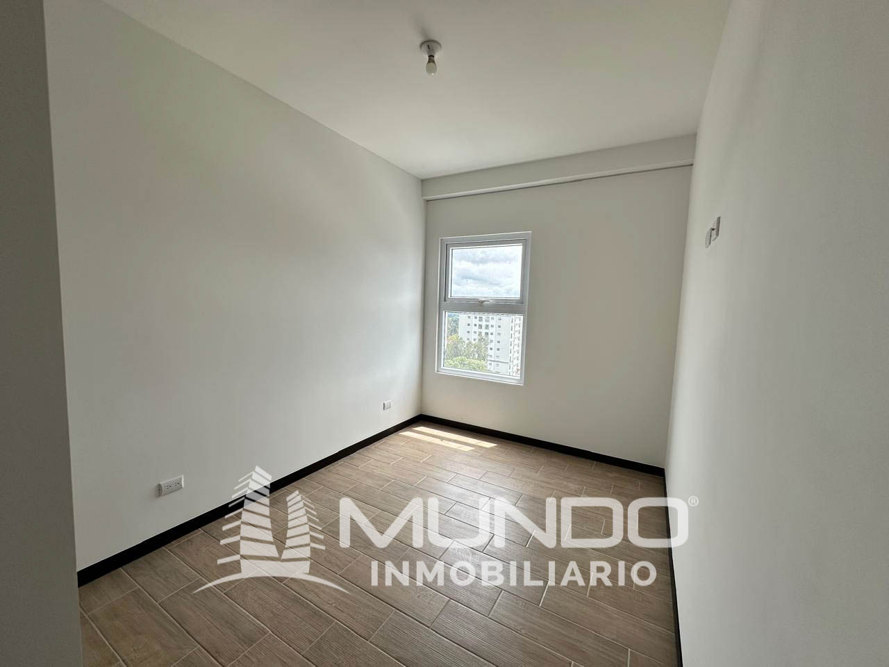 Apartamento En Renta En Colonia Toledo Zona 7 - Miniatura 4